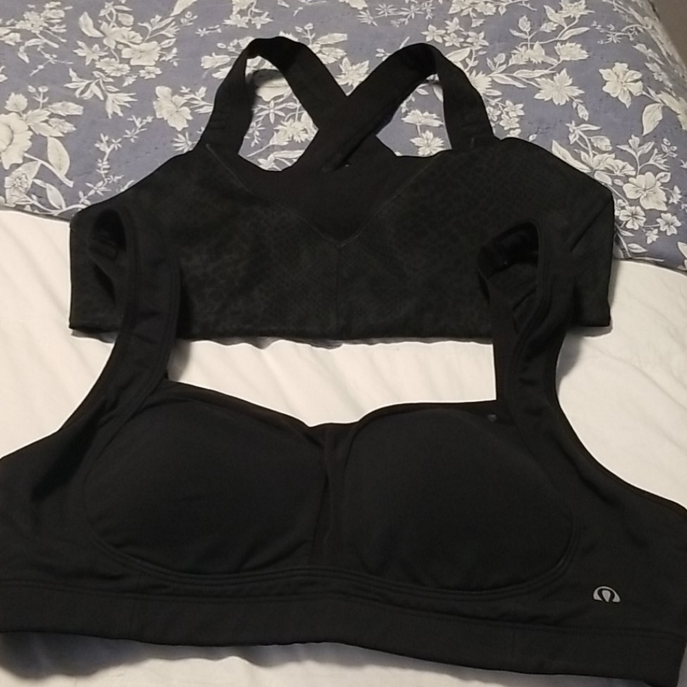 2 Lulu bras